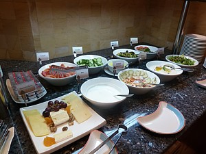 Abu Dhabi Al Reem lounge Sept 2012
